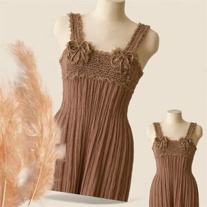 🌸 MACAREN BOUTIQUE BOHO TOP TAUPE W PLEATS SZ:S  ROSETTES LINED FITTED HEMLINE